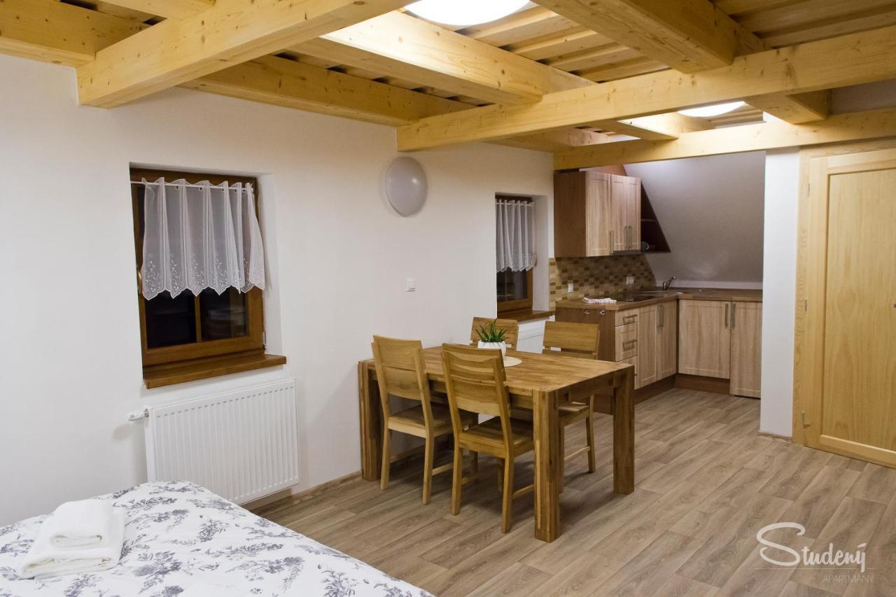 Apartmany Studeny Kunratice  Buitenkant foto